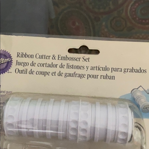 Wilton Fondant cutter set - Picture 2 of 3